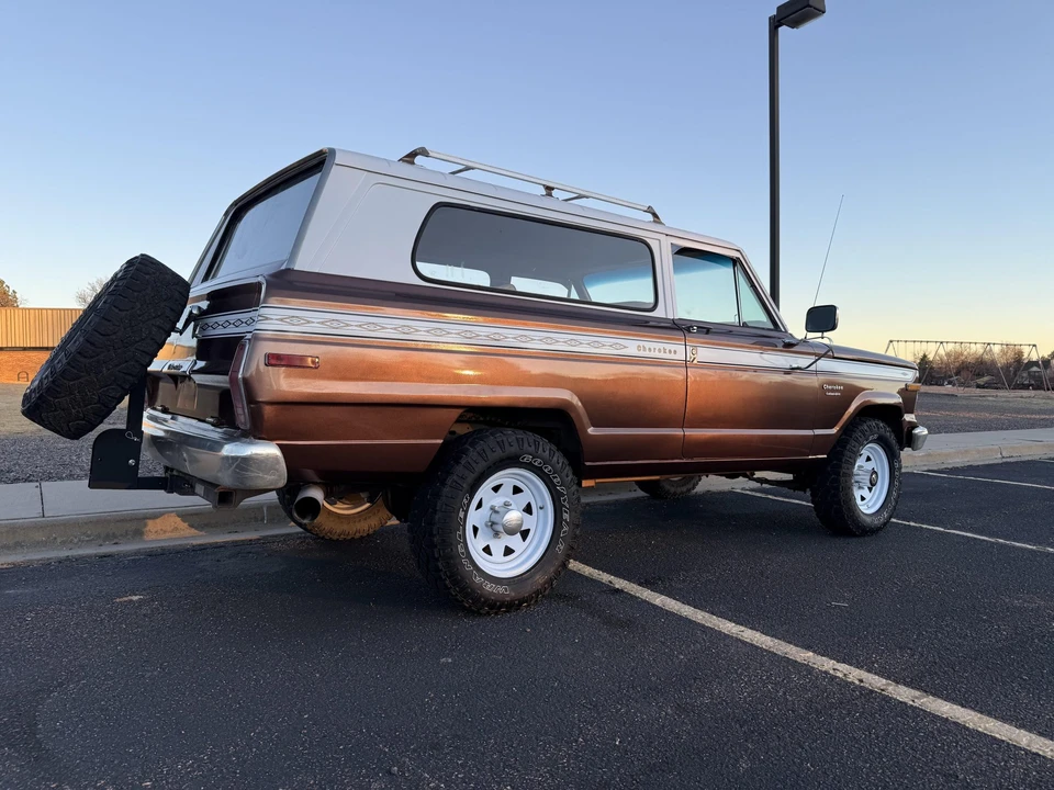 1983 Jeep SJ Cherokee - Image 13 of 31