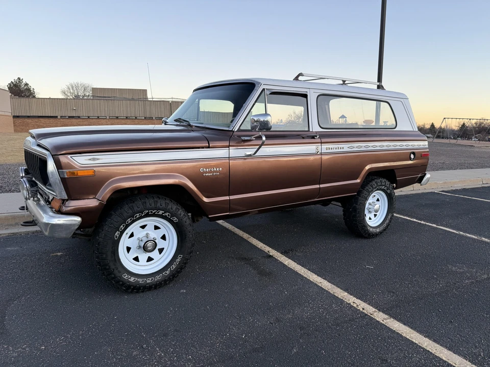 1983 Jeep SJ Cherokee - Image 5 of 31