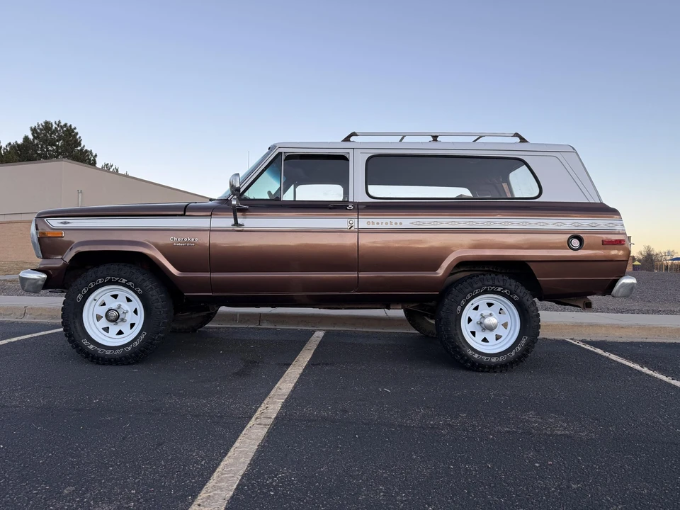 1983 Jeep SJ Cherokee - Image 6 of 31