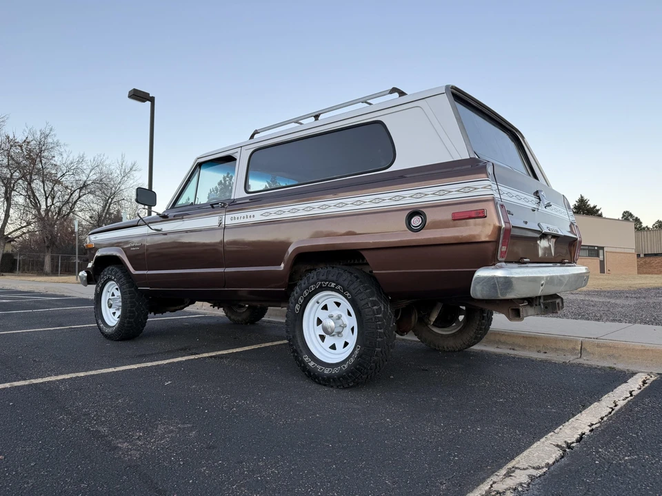 1983 Jeep SJ Cherokee - Image 10 of 31