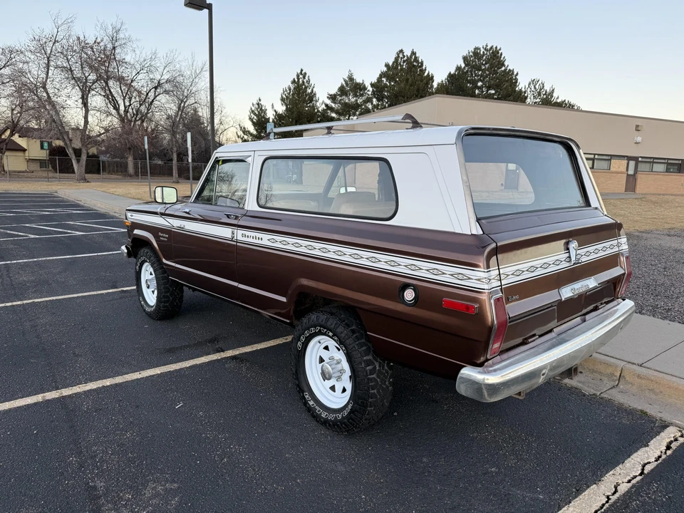 1983 Jeep SJ Cherokee - Image 12 of 31
