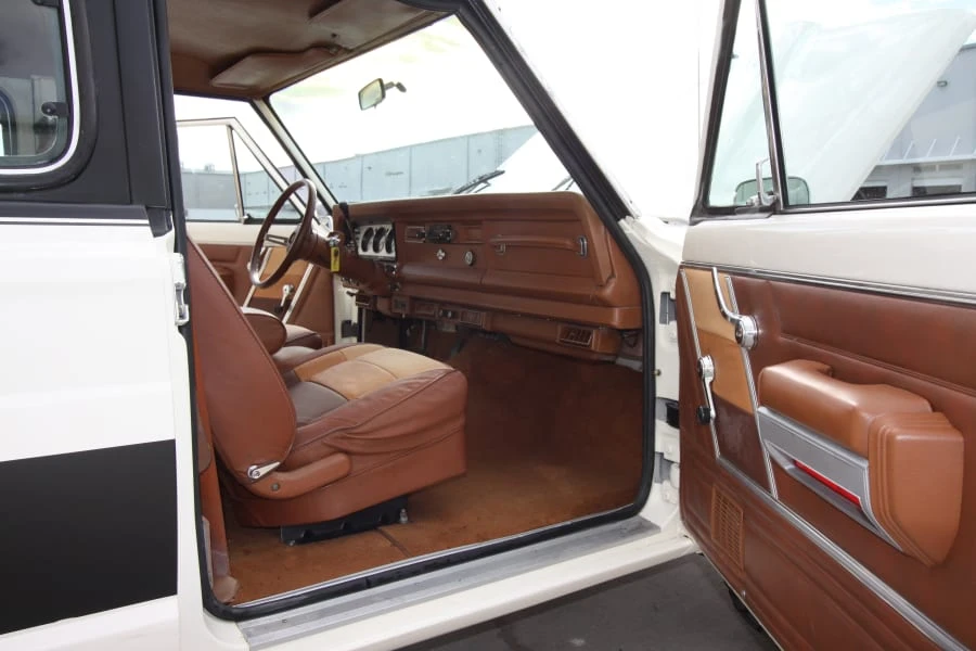 1983 Jeep SJ Cherokee - Image 6 of 11