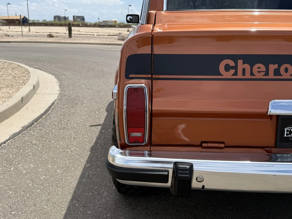 1983 Jeep SJ Cherokee - Image 25 of 31