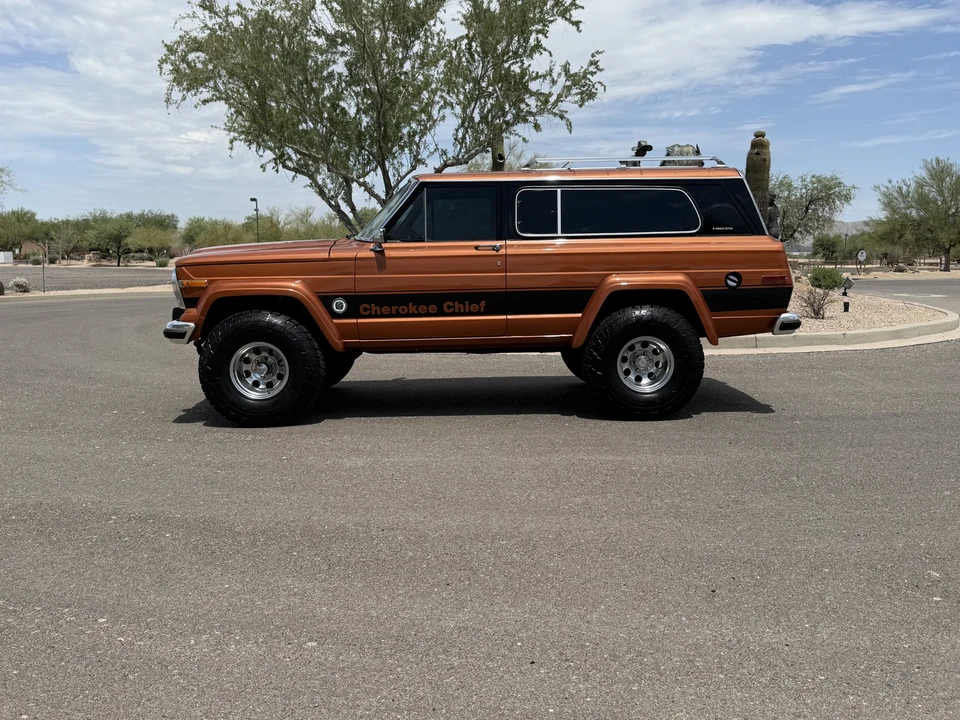 1983 Jeep SJ Cherokee - Image 7 of 31
