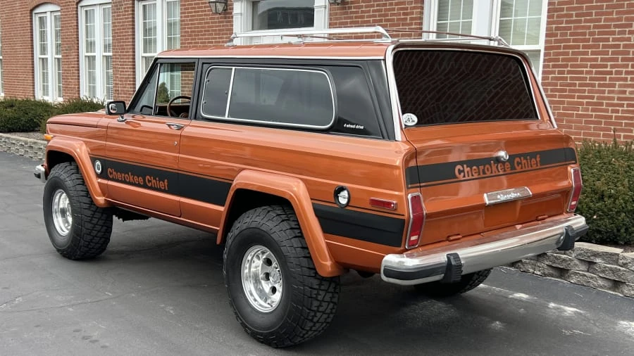 1983 Jeep SJ Cherokee - Image 3 of 10