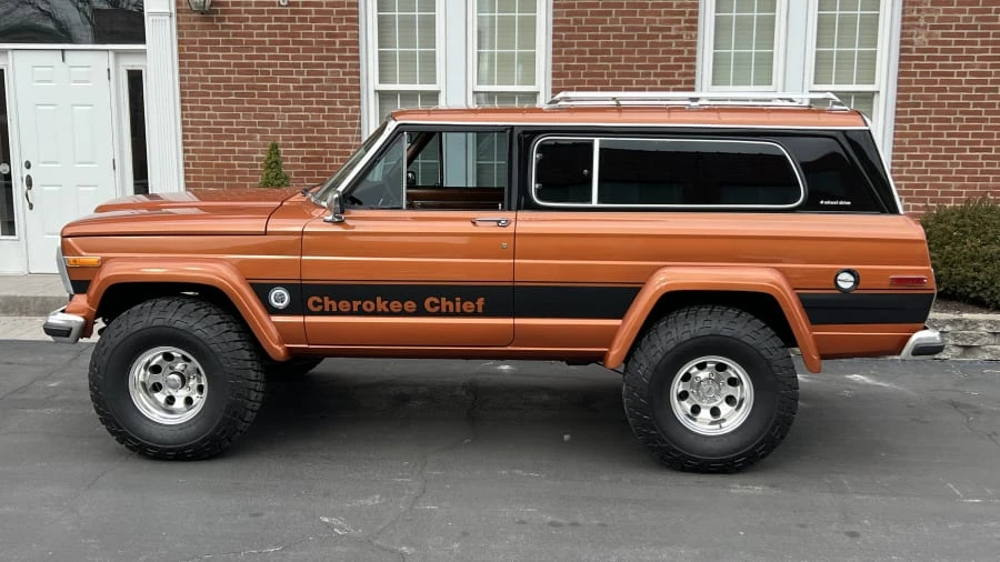 1983 Jeep SJ Cherokee - Image 2 of 10