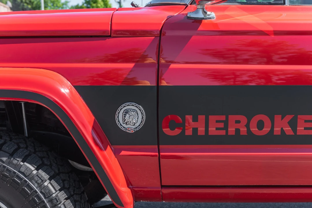 1983 Jeep SJ Cherokee - Image 18 of 31