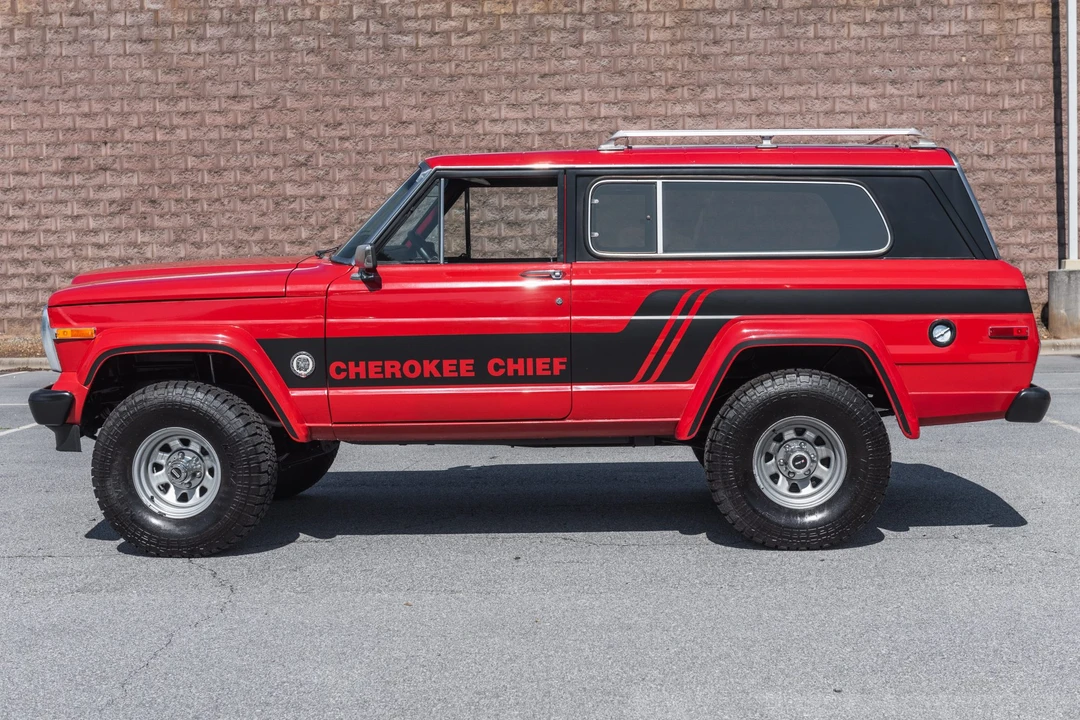 1983 Jeep SJ Cherokee - Image 11 of 31