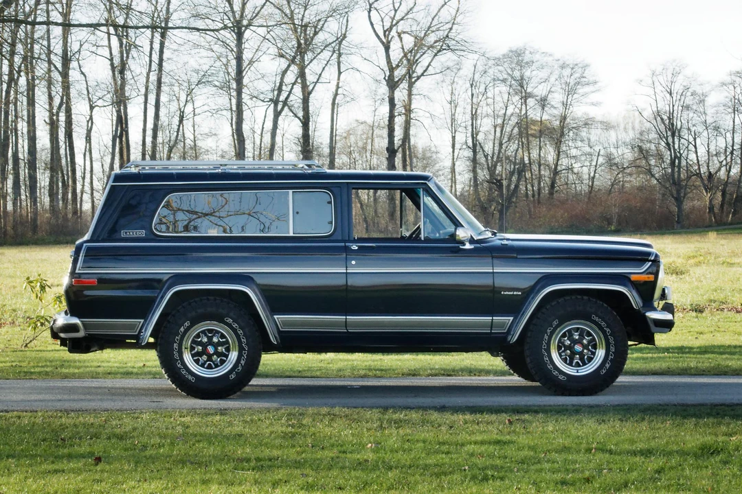 1983 Jeep SJ Cherokee - Image 19 of 31