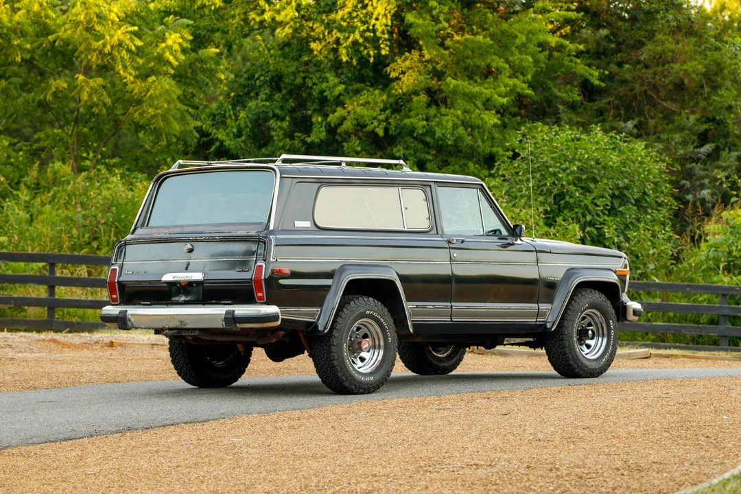 1983 Jeep SJ Cherokee - Image 10 of 31