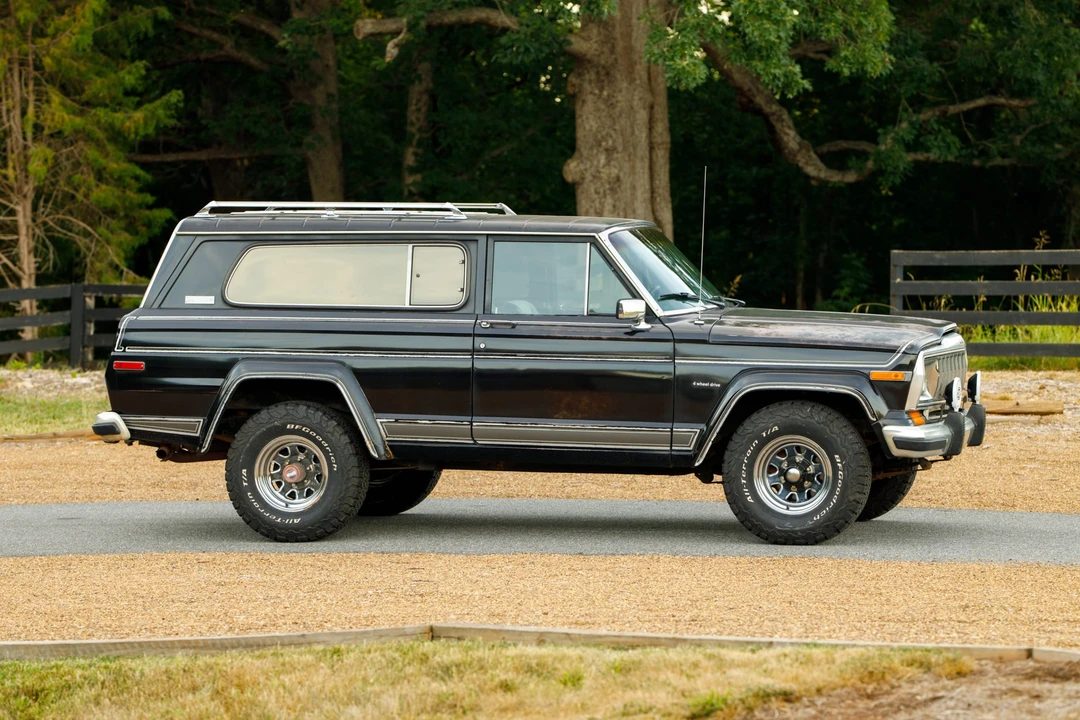 1983 Jeep SJ Cherokee - Image 12 of 31