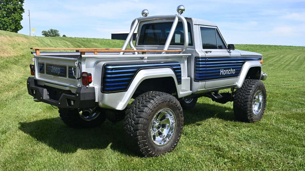 1983 Jeep SJ Gladiator - Image 3 of 30