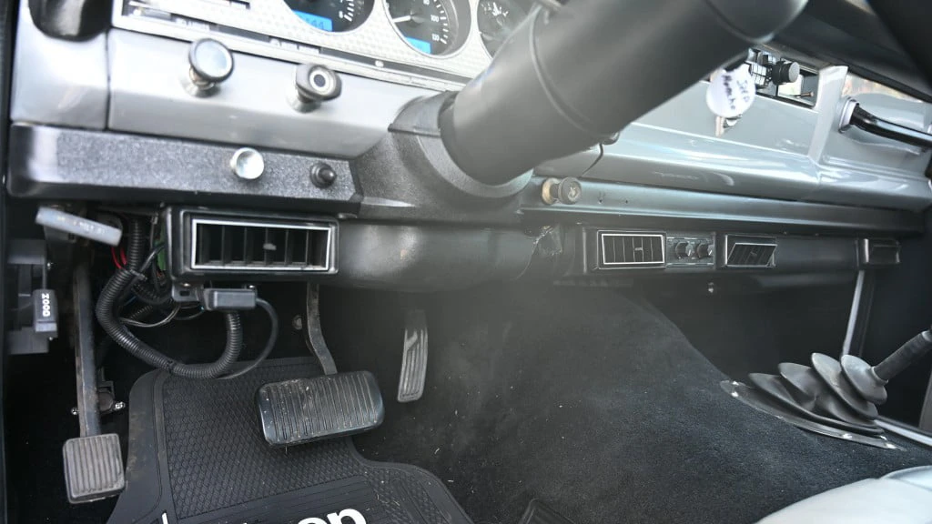 1983 Jeep SJ Gladiator - Image 10 of 30