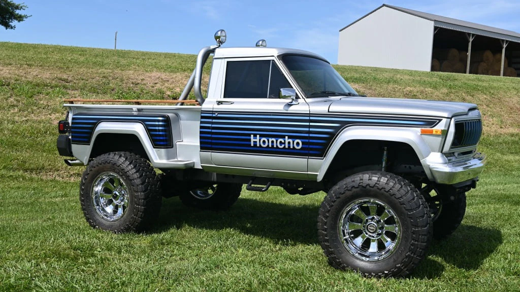 1983 Jeep SJ Gladiator - Image 16 of 30