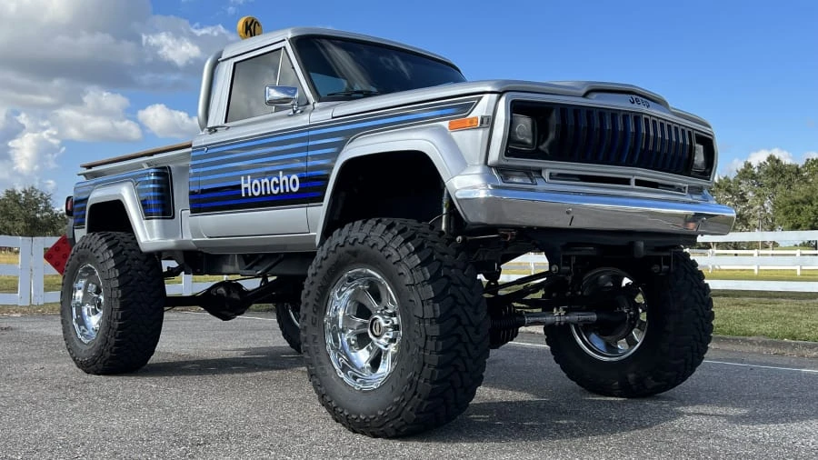 1983 Jeep SJ Gladiator - Image 14 of 15