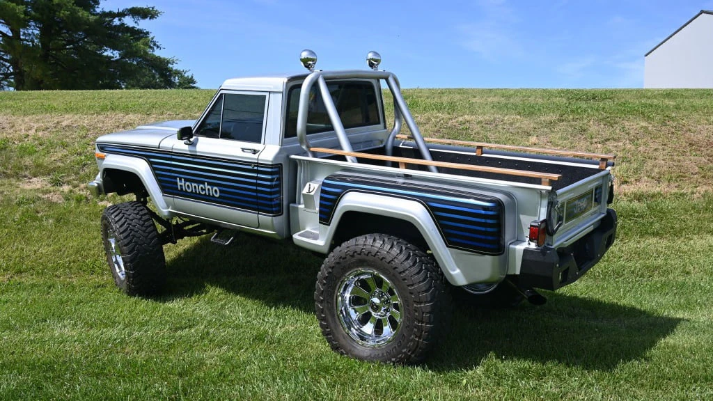 1983 Jeep SJ Gladiator - Image 25 of 30