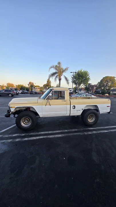 1983 Jeep SJ Gladiator - Image 8 of 31