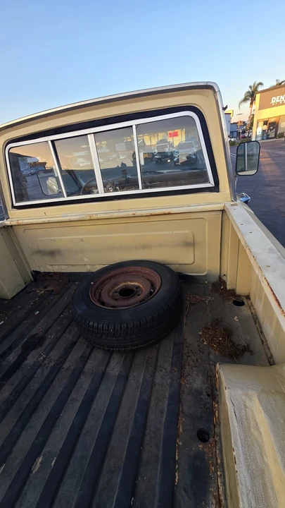 1983 Jeep SJ Gladiator - Image 15 of 31
