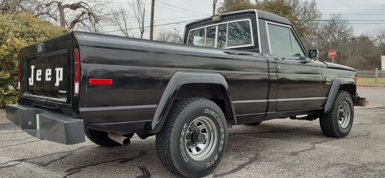 1983 Jeep SJ Gladiator - Image 9 of 31