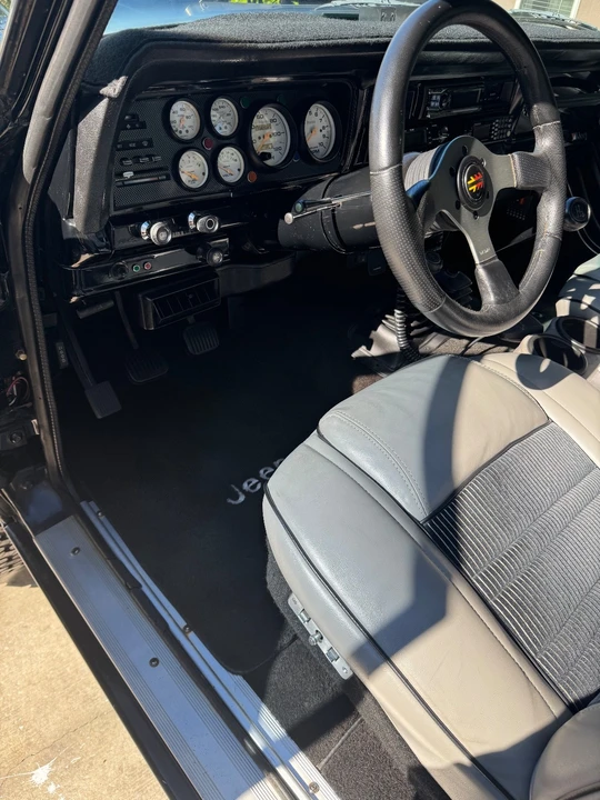 1983 Jeep SJ Gladiator - Image 7 of 20