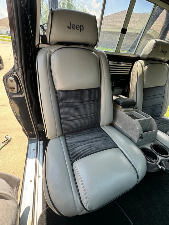 1983 Jeep SJ Gladiator - Image 11 of 20
