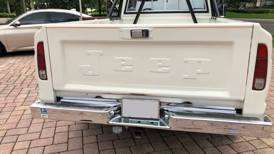 1983 Jeep SJ Gladiator - Image 13 of 13