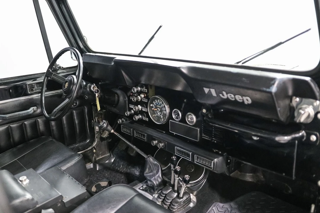1983 Jeep CJ8 Scrambler - Image 16 of 27
