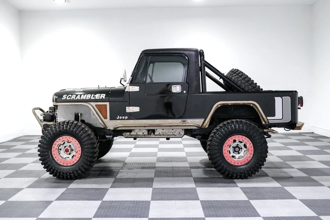 1983 Jeep CJ8 Scrambler - Image 4 of 27