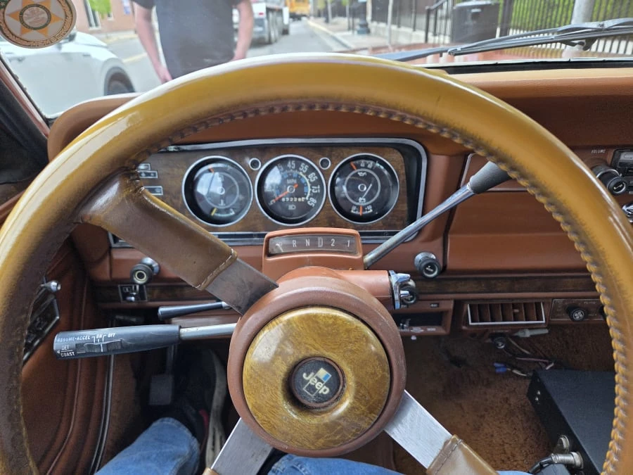 1983 Jeep Wagoneer - Image 10 of 11