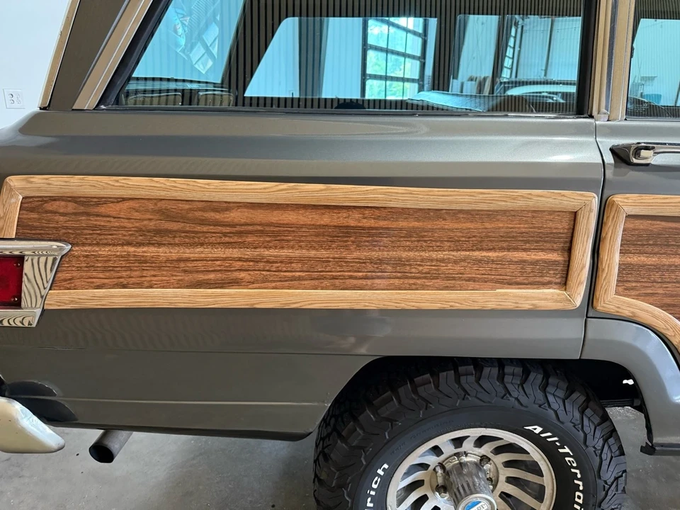 1983 Jeep SJ Wagoneer - Image 16 of 21