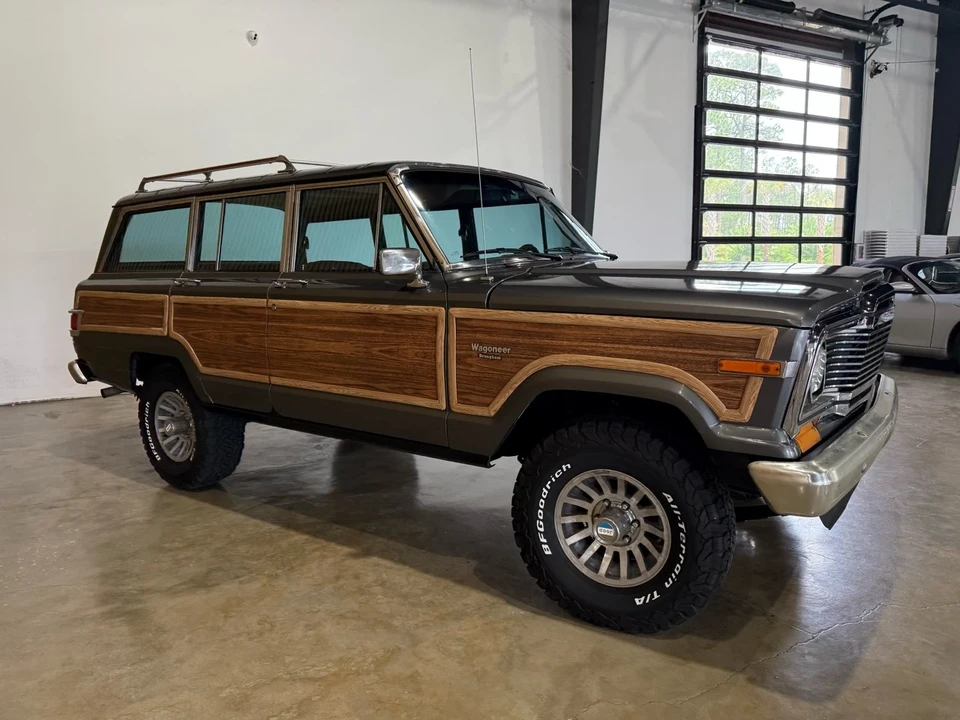 1983 Jeep SJ Wagoneer - Image 9 of 21