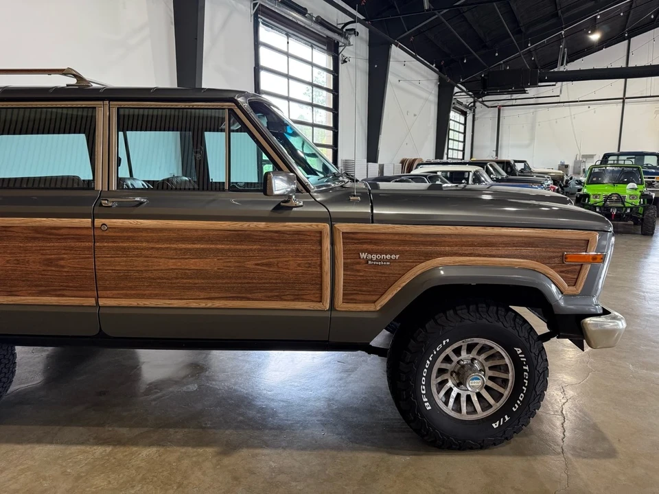 1983 Jeep SJ Wagoneer - Image 13 of 21