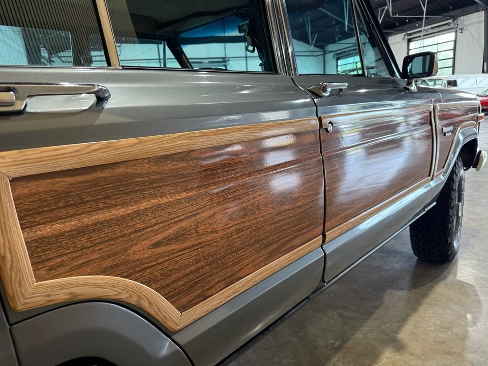 1983 Jeep SJ Wagoneer - Image 15 of 21