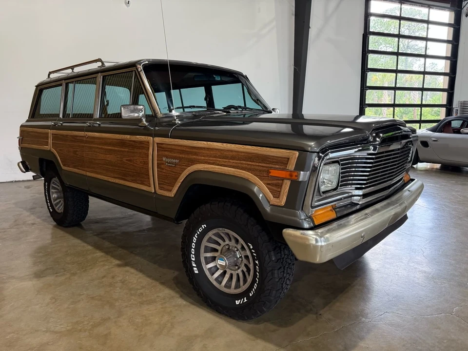 1983 Jeep SJ Wagoneer - Image 8 of 21