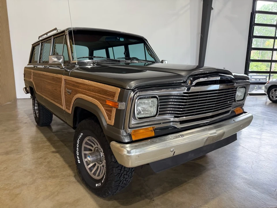 1983 Jeep SJ Wagoneer - Image 7 of 21