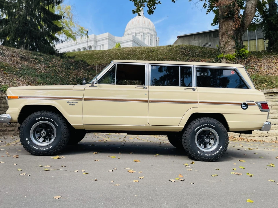 1983 Jeep SJ Wagoneer - Image 18 of 31