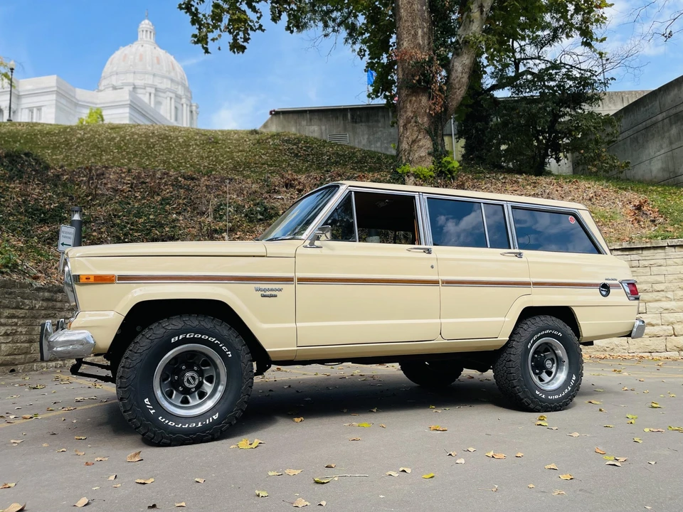 1983 Jeep SJ Wagoneer - Image 19 of 31