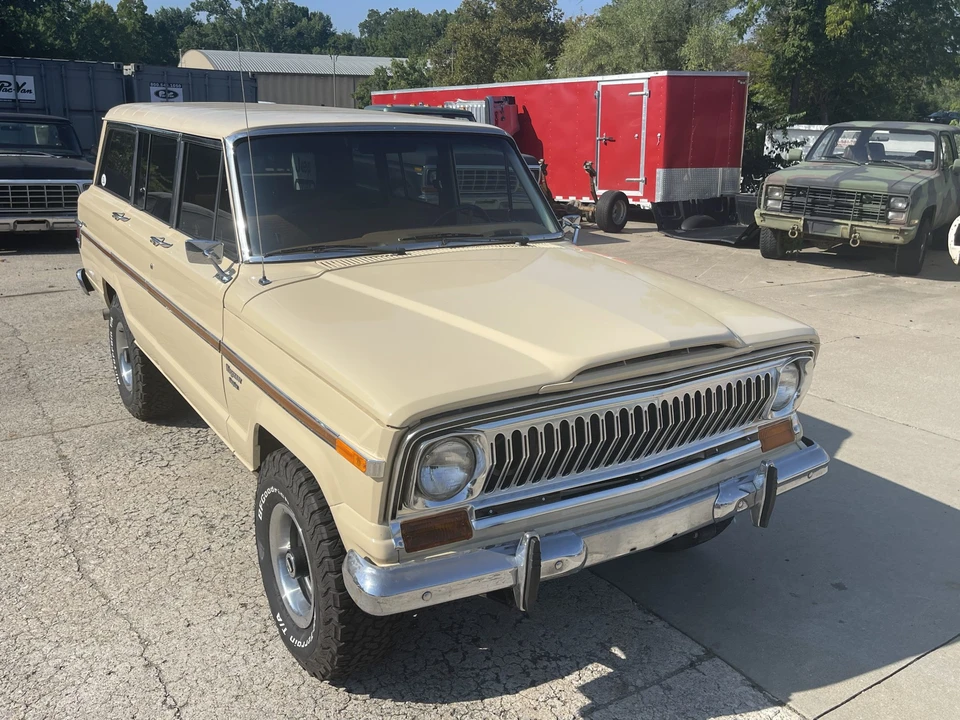 1983 Jeep SJ Wagoneer - Image 4 of 31