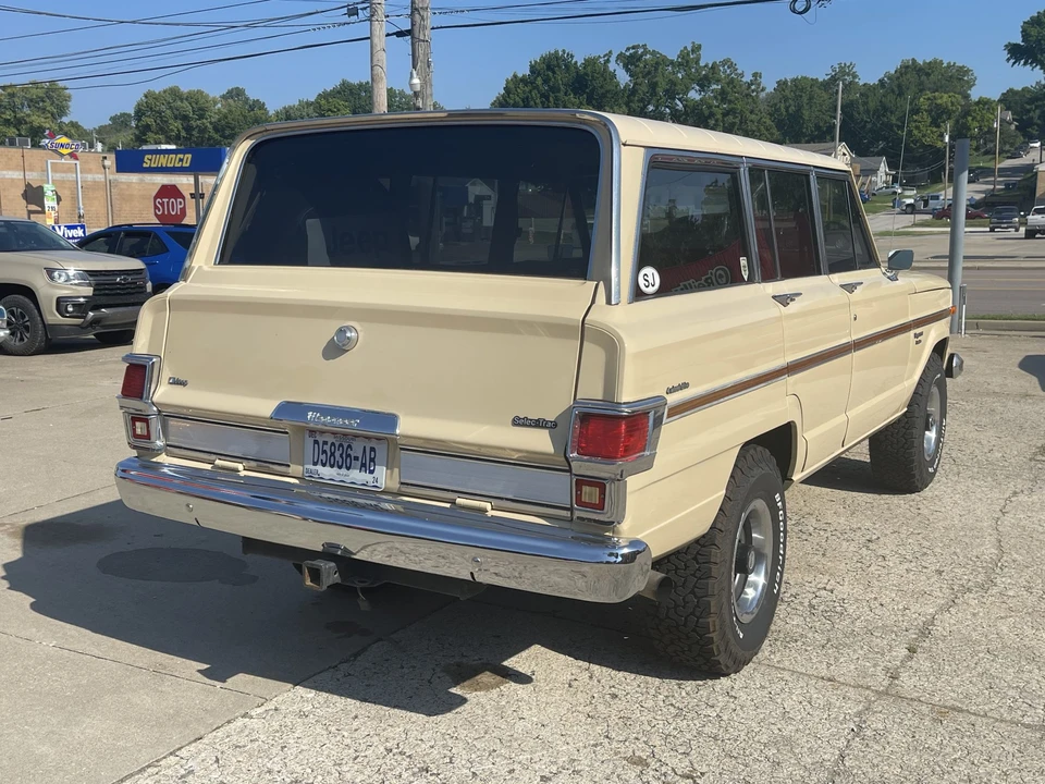 1983 Jeep SJ Wagoneer - Image 12 of 31