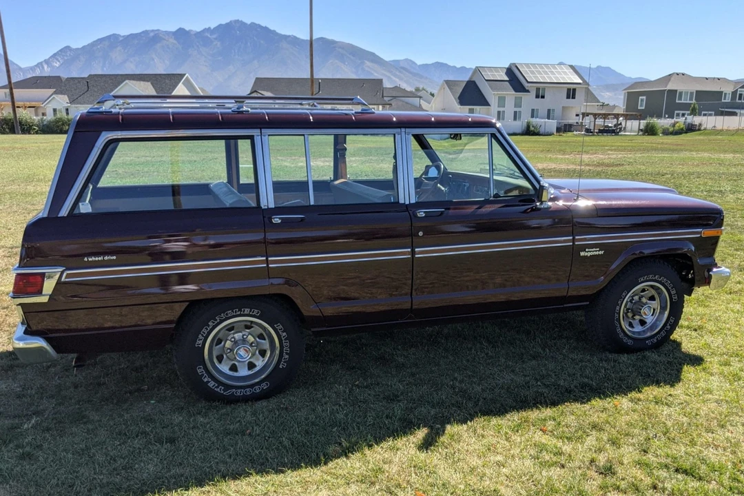 1983 Jeep SJ Wagoneer - Image 12 of 31