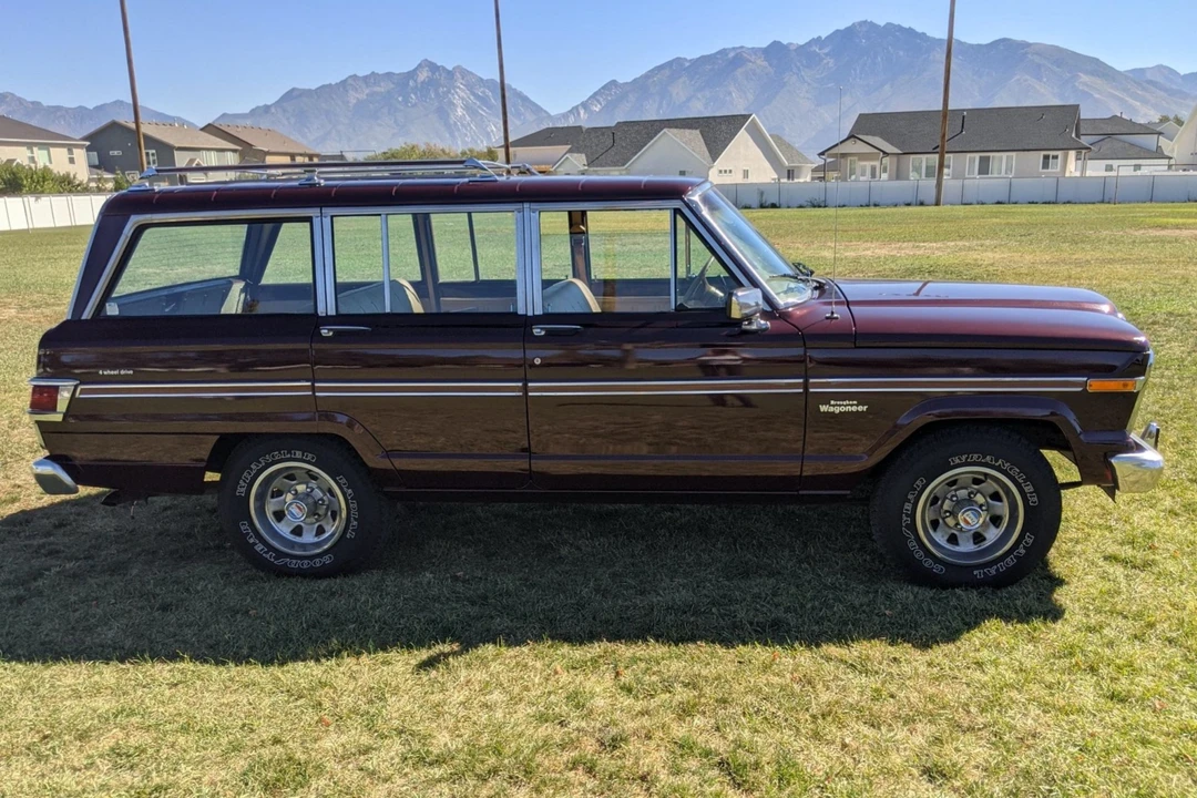 1983 Jeep SJ Wagoneer - Image 13 of 31