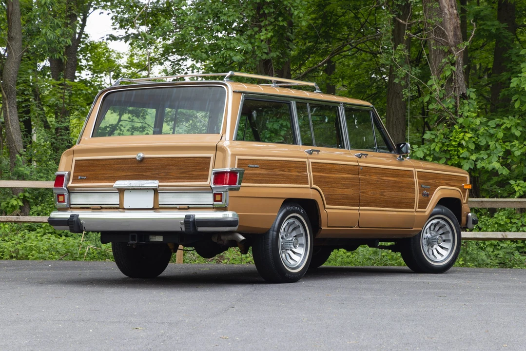 1983 Jeep SJ Wagoneer - Image 14 of 31