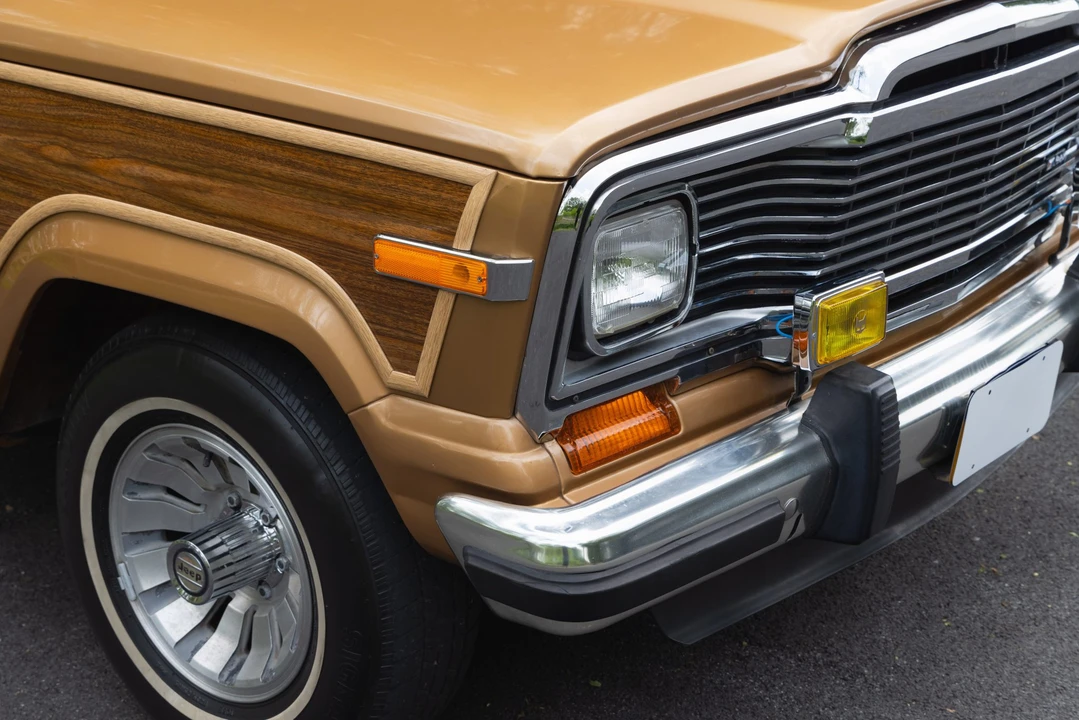 1983 Jeep SJ Wagoneer - Image 25 of 31