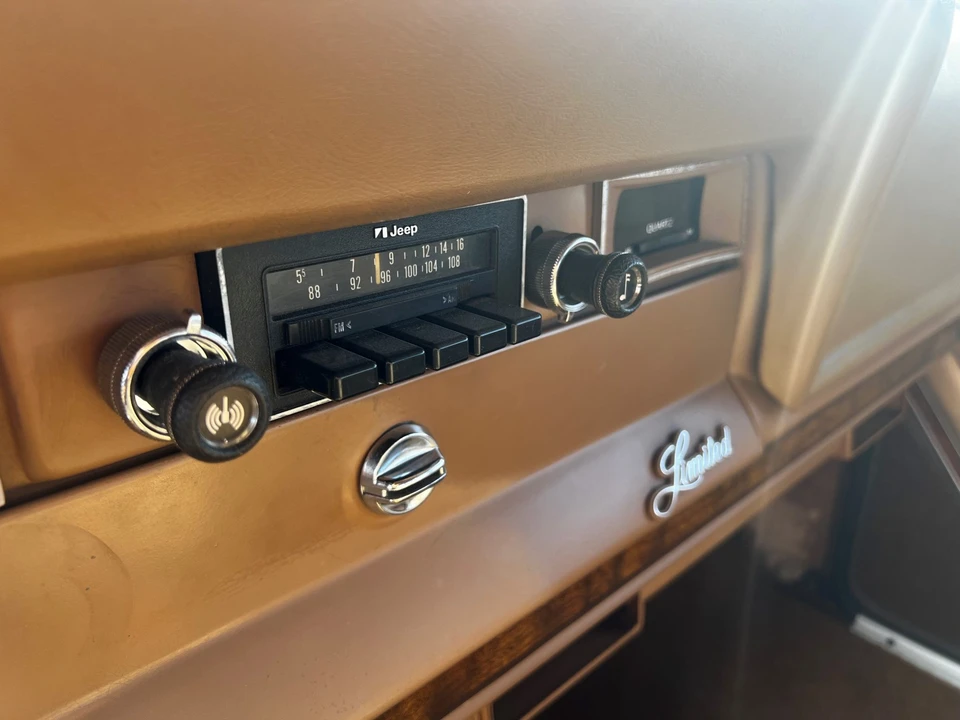 1983 Jeep SJ Wagoneer - Image 28 of 31