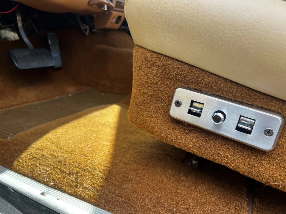 1983 Jeep SJ Wagoneer - Image 21 of 31