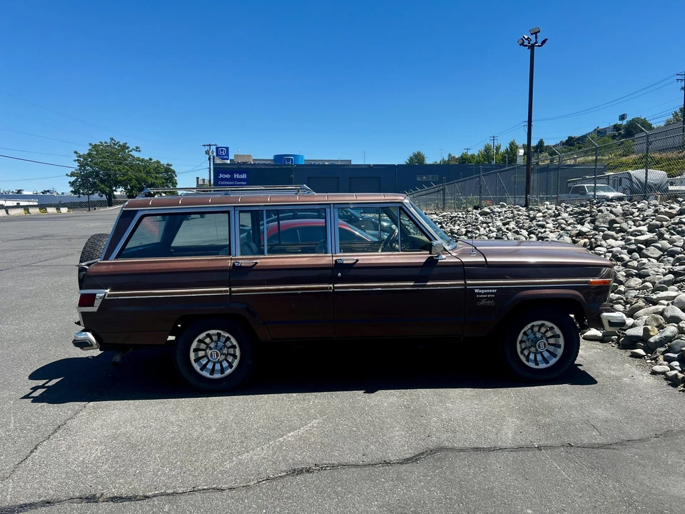 1983 Jeep SJ Wagoneer - Image 6 of 31