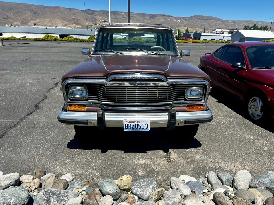 1983 Jeep SJ Wagoneer - Image 8 of 31