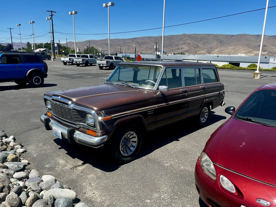 1983 Jeep SJ Wagoneer - Image 2 of 31