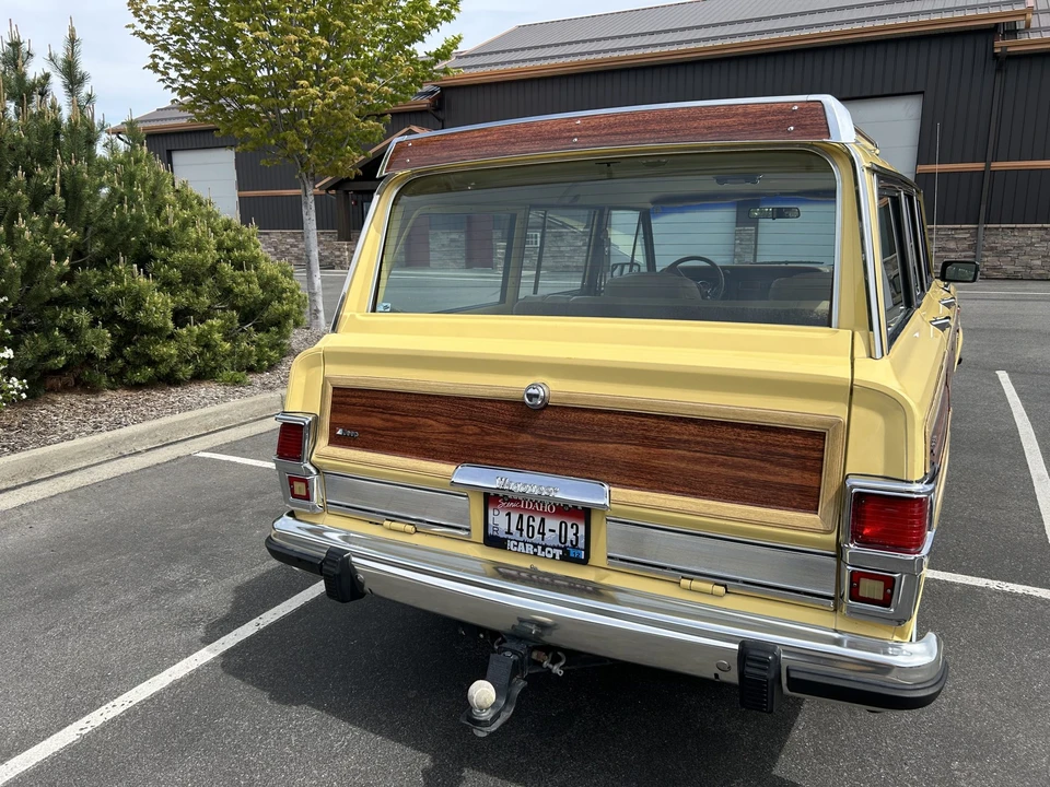 1983 Jeep SJ Wagoneer - Image 7 of 31