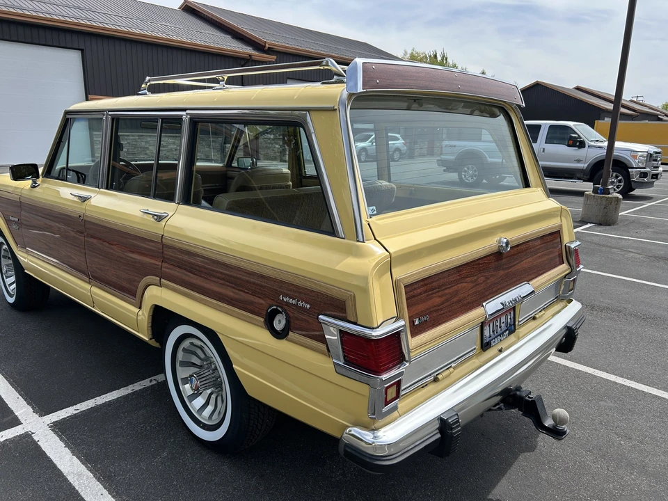 1983 Jeep SJ Wagoneer - Image 6 of 31